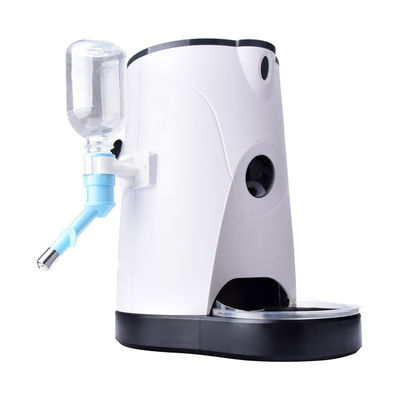 Le distributeur automatique en plastique blanc d'aliment pour animaux familiers 4L avec la taille moyenne IPX4 de caméra imperméabilisent